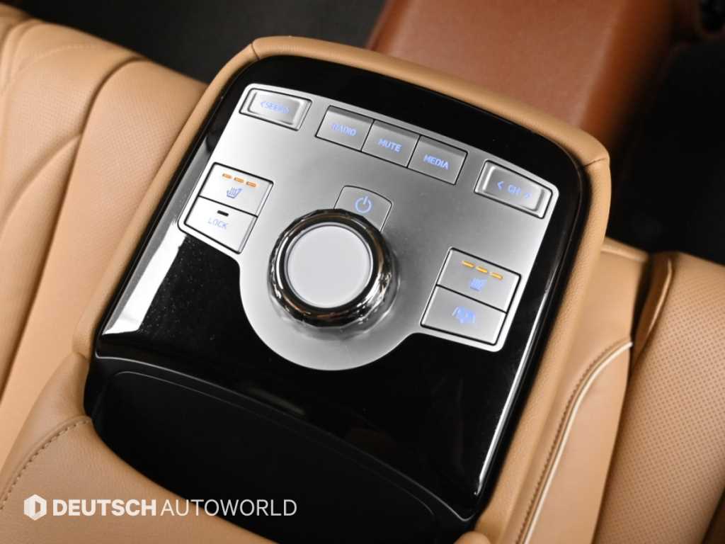 Genesis G80 — photo 16
