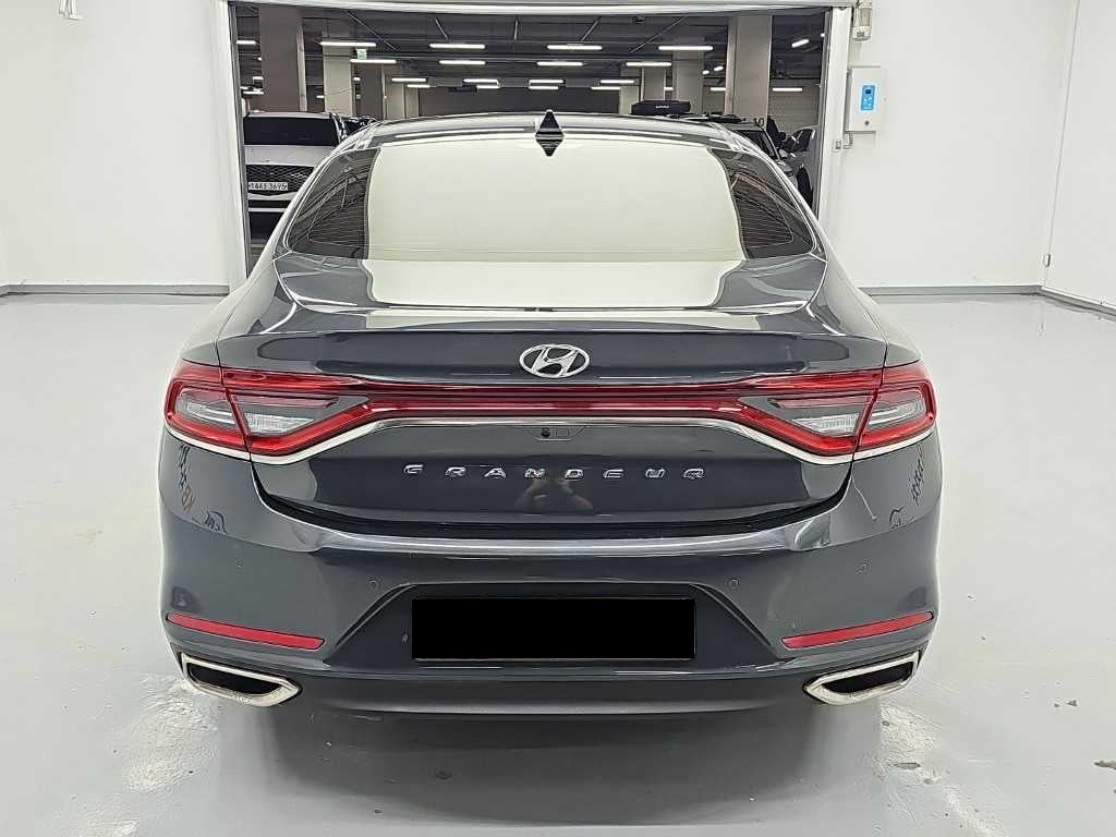 Hyundai Grandeur — photo 03