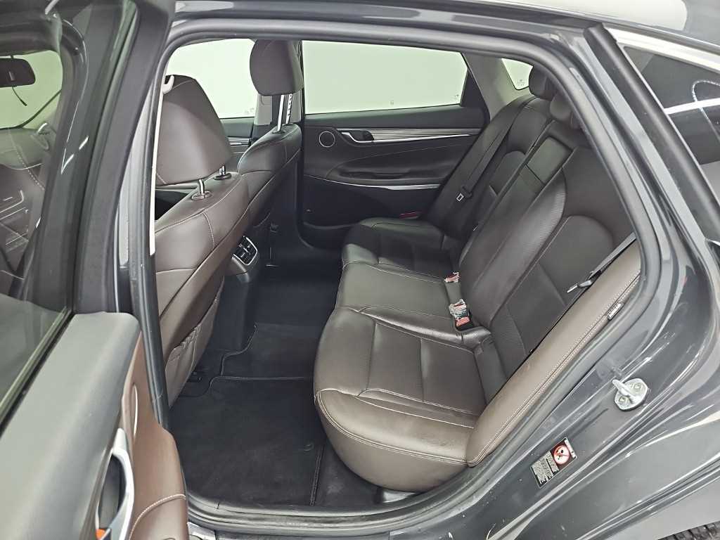 Hyundai Grandeur — photo 12
