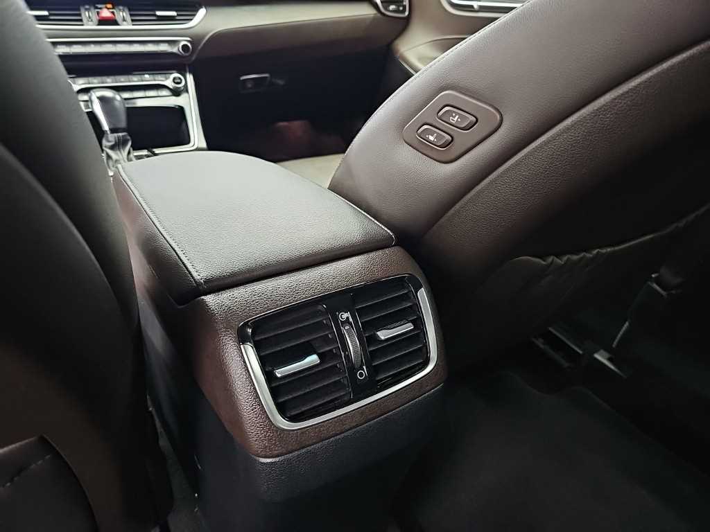 Hyundai Grandeur — photo 14
