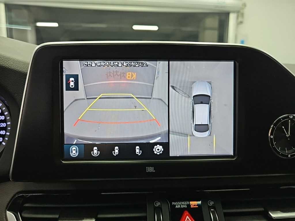 Hyundai Grandeur — photo 17