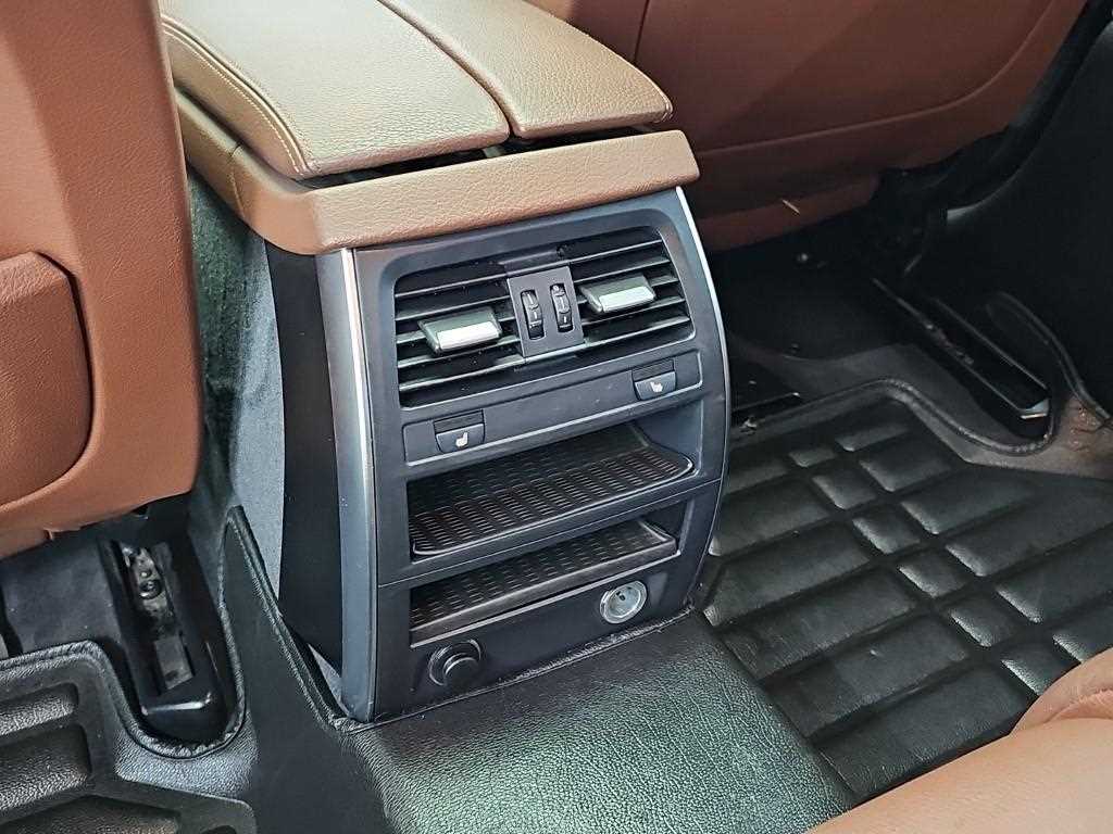 BMW Gran Turismo — photo 12