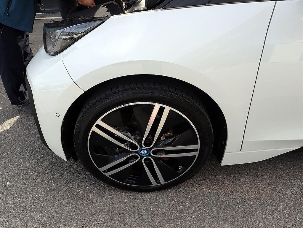 BMW i3 — photo 13