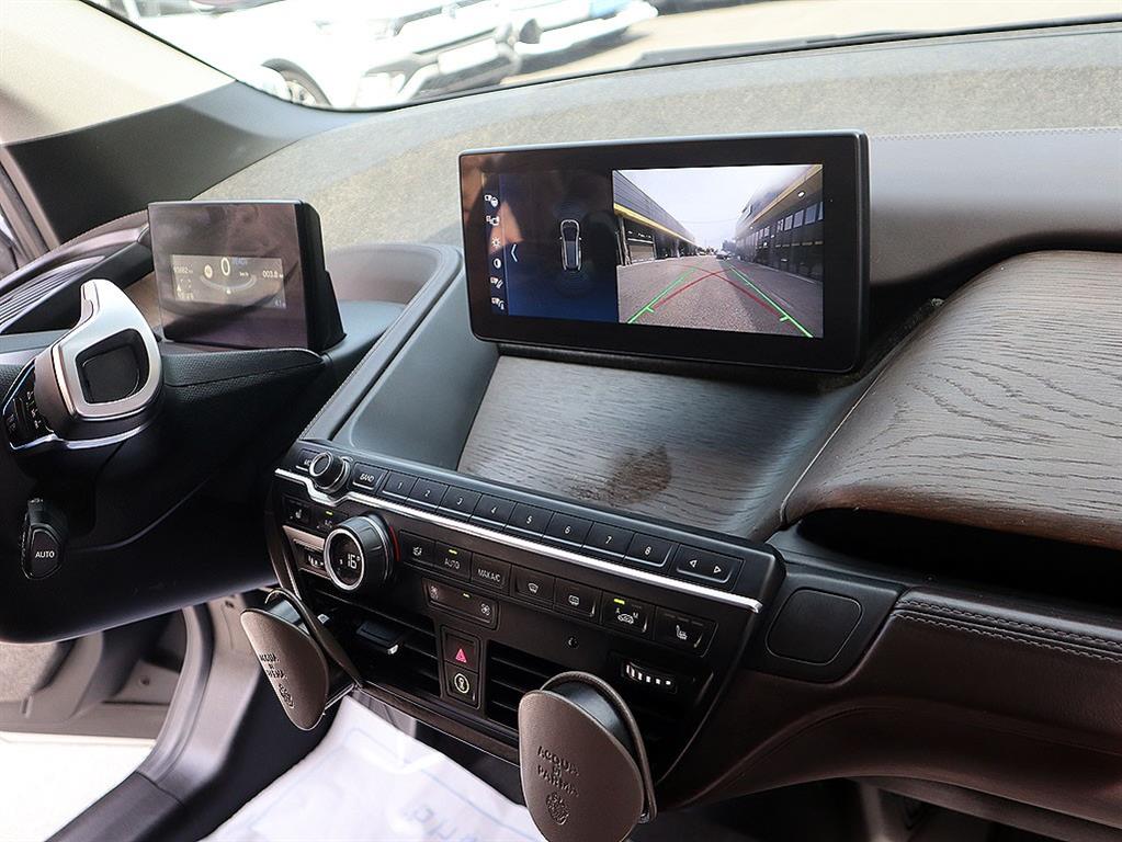 BMW i3 — photo 16