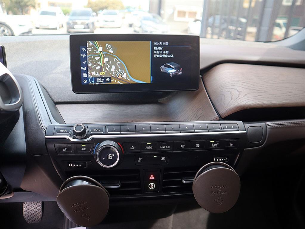 BMW i3 — photo 20