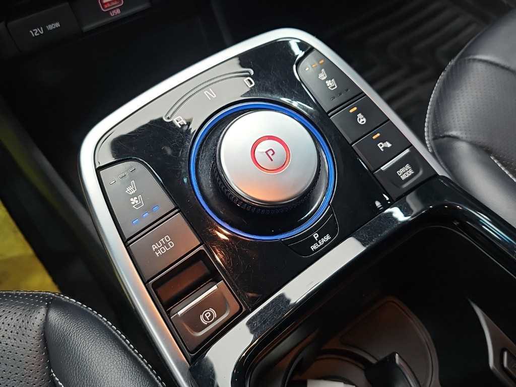 Kia Niro — photo 08
