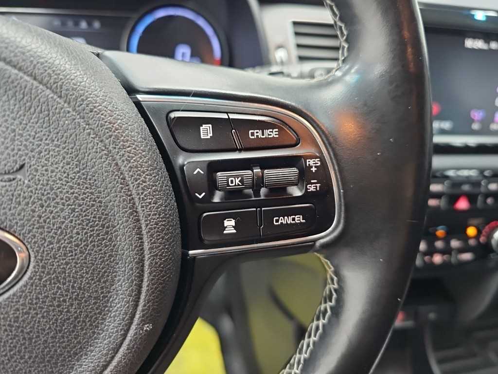 Kia Niro — photo 18