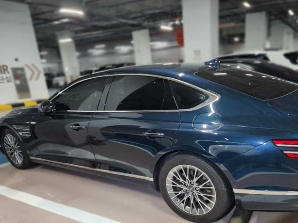 Genesis G80 — photo 03