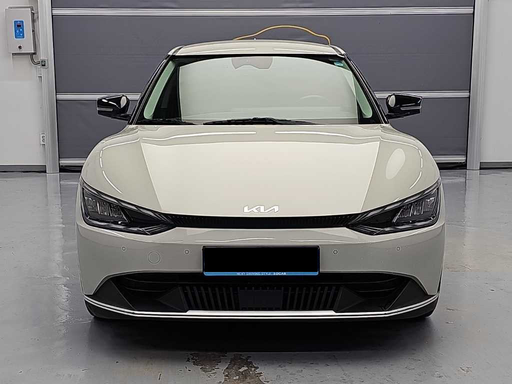 Kia EV6 — photo 02