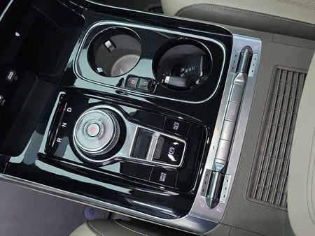 Kia Carnival — photo 08