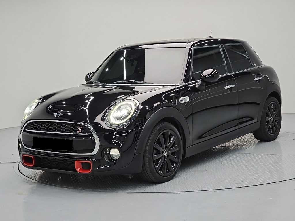 Mini Cooper — photo 01