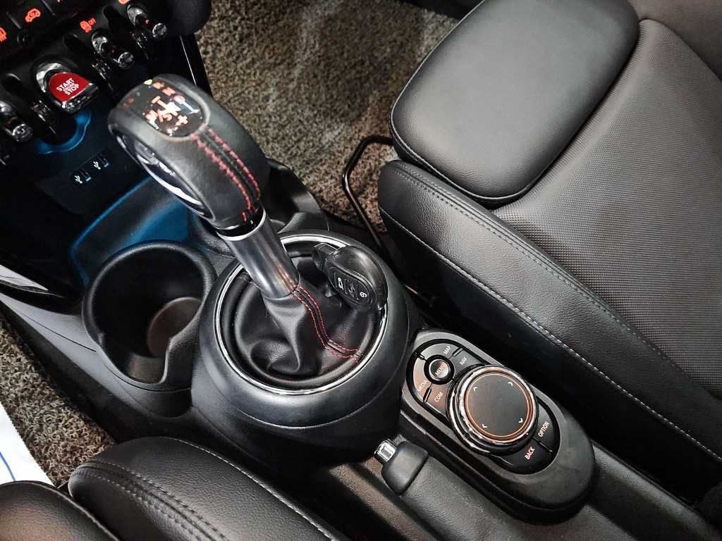 Mini Cooper — photo 08
