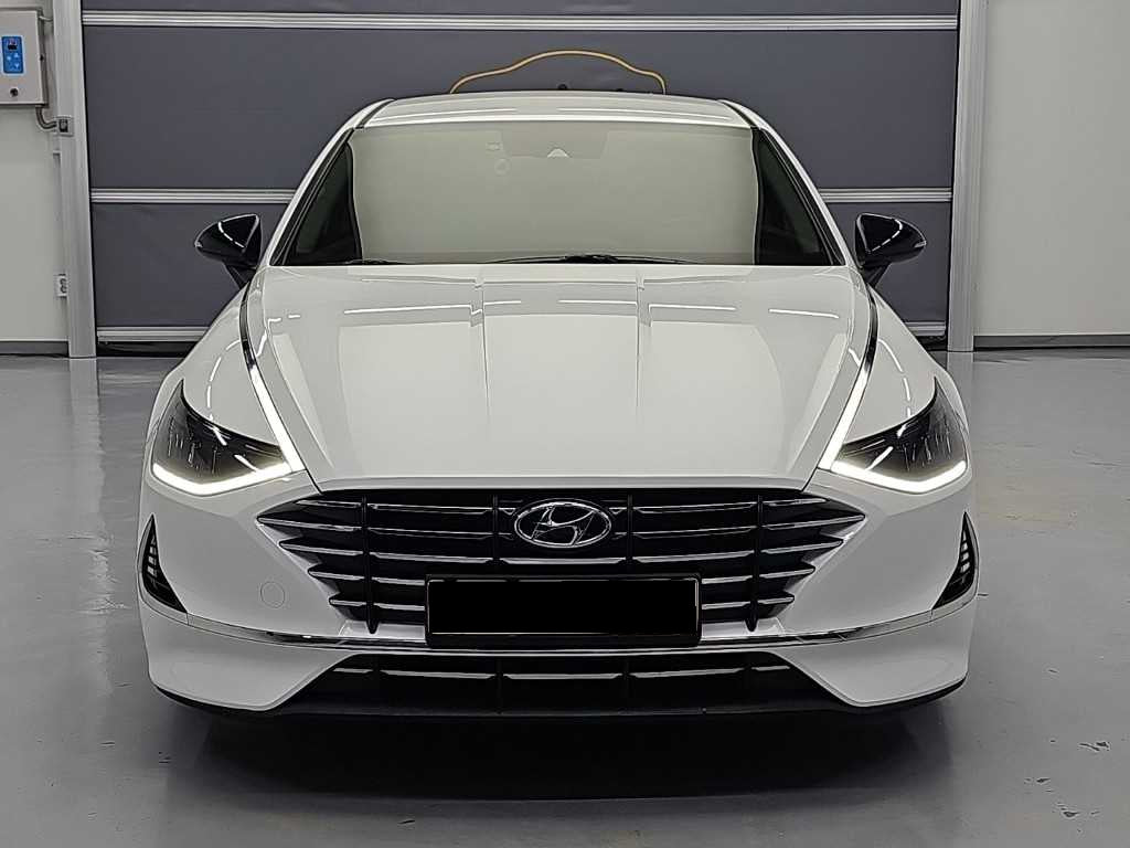 Hyundai Sonata — photo 02
