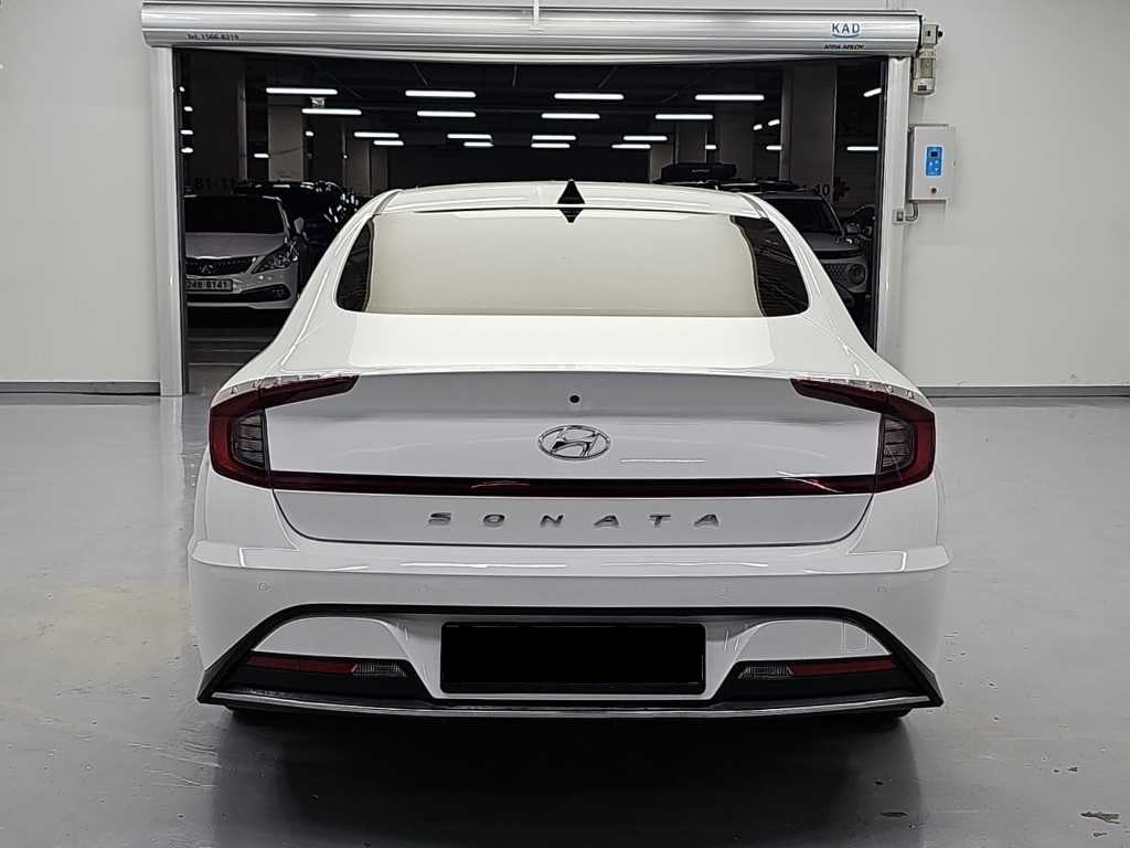 Hyundai Sonata — photo 03