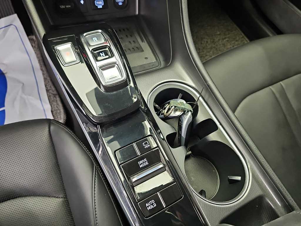 Hyundai Sonata — photo 08