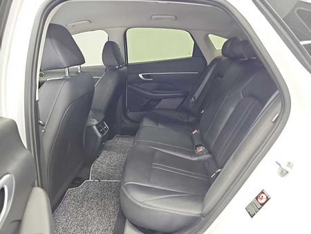 Hyundai Sonata — photo 12