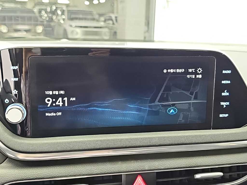 Hyundai Sonata — photo 13
