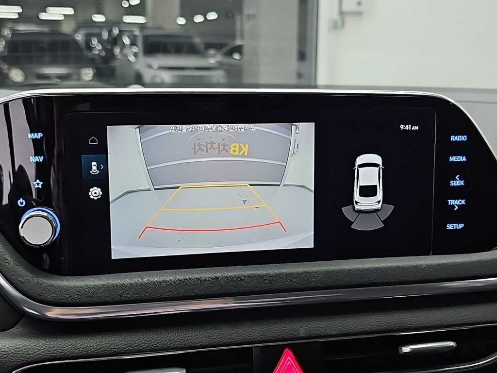 Hyundai Sonata — photo 14