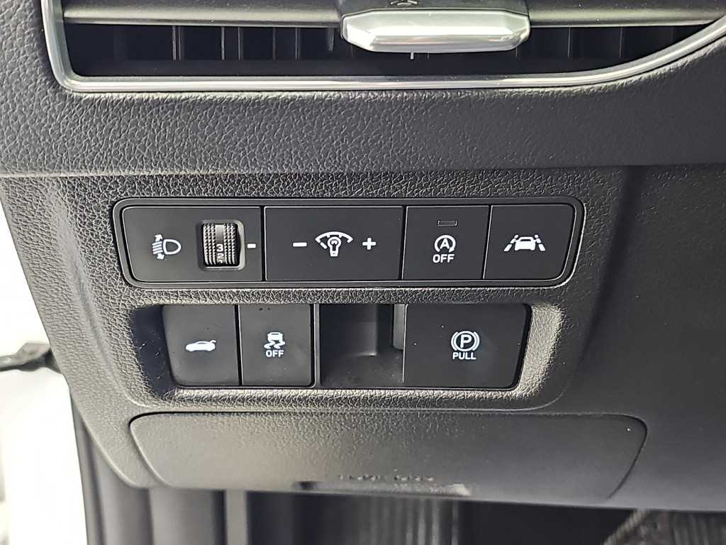 Hyundai Sonata — photo 17