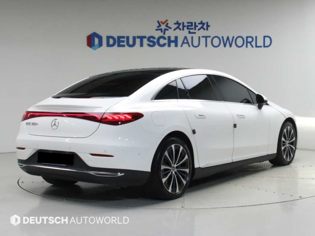 Mercedes-Benz EQE — photo 02