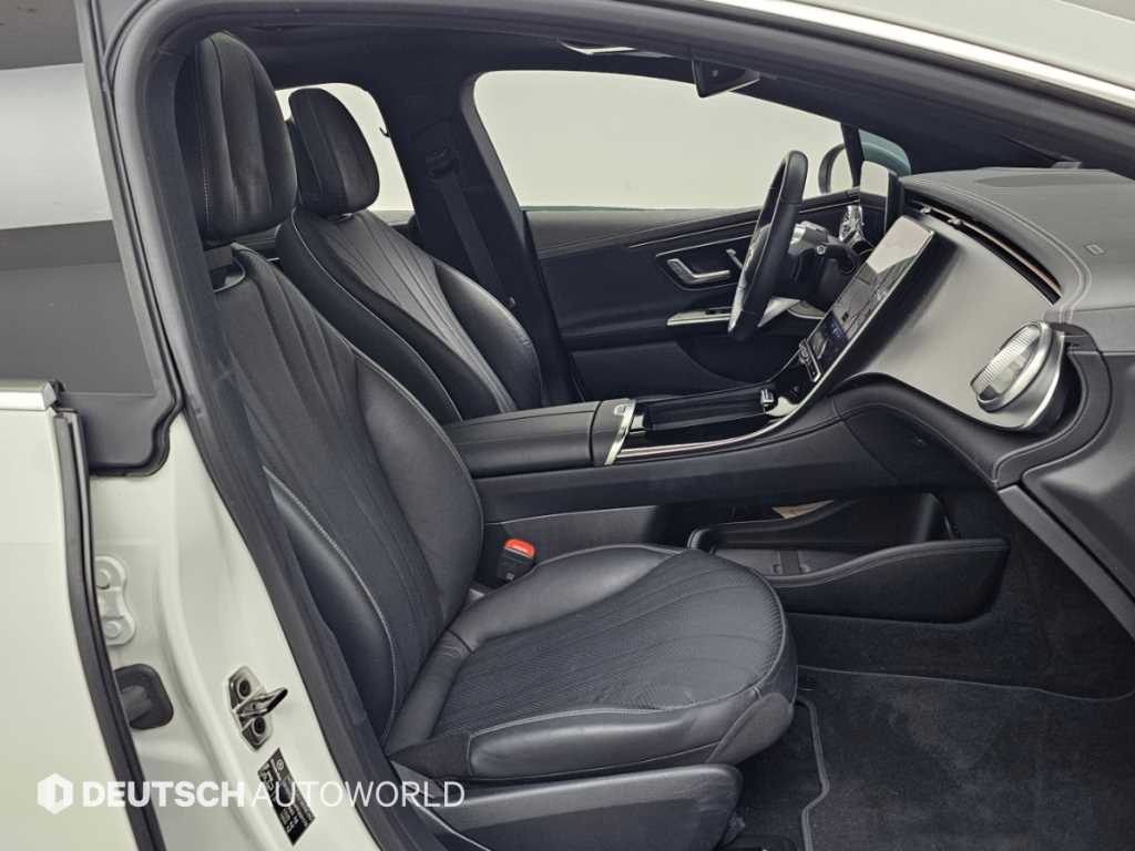 Mercedes-Benz EQE — photo 10