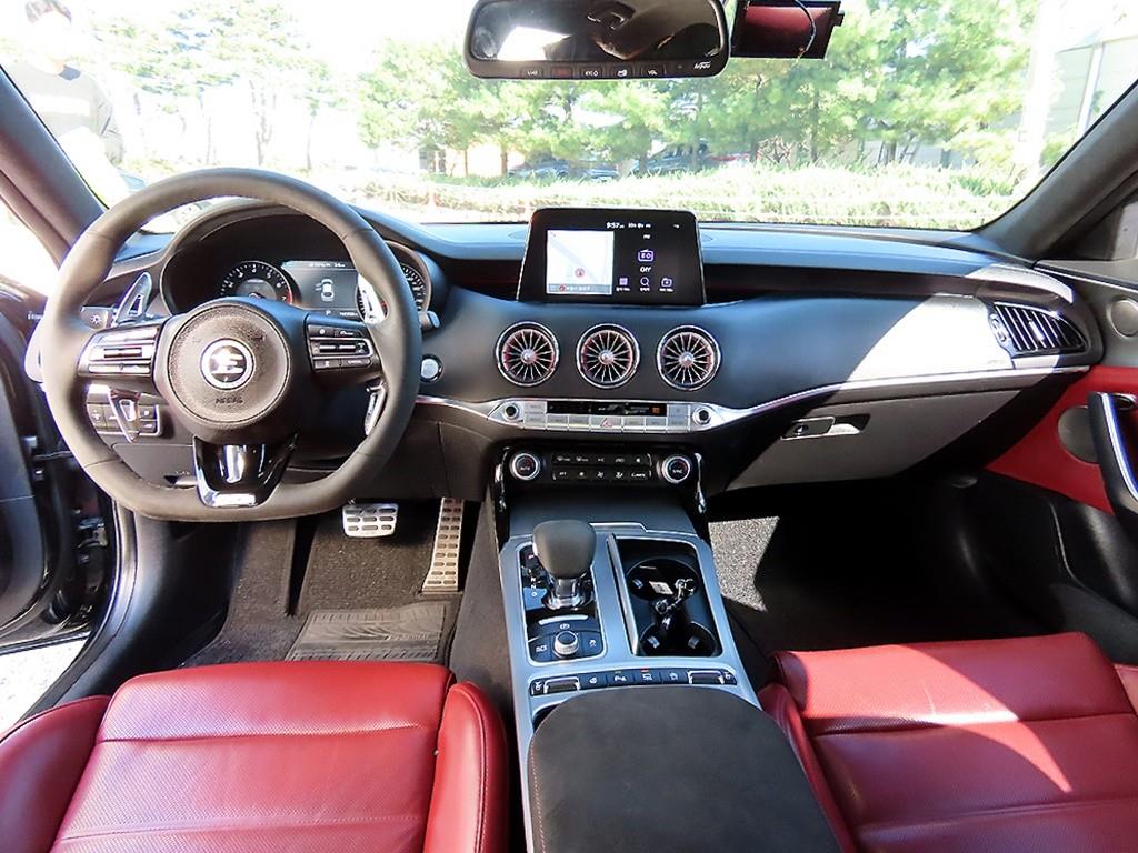 Kia Stinger — photo 07