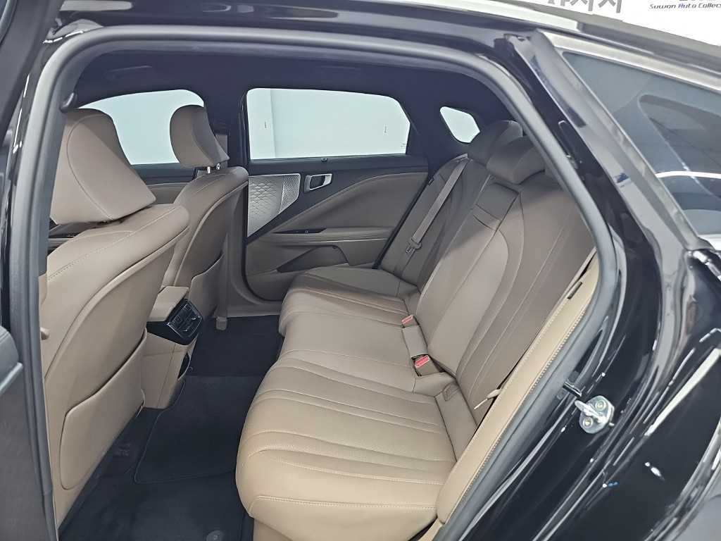 Kia K8 — photo 12