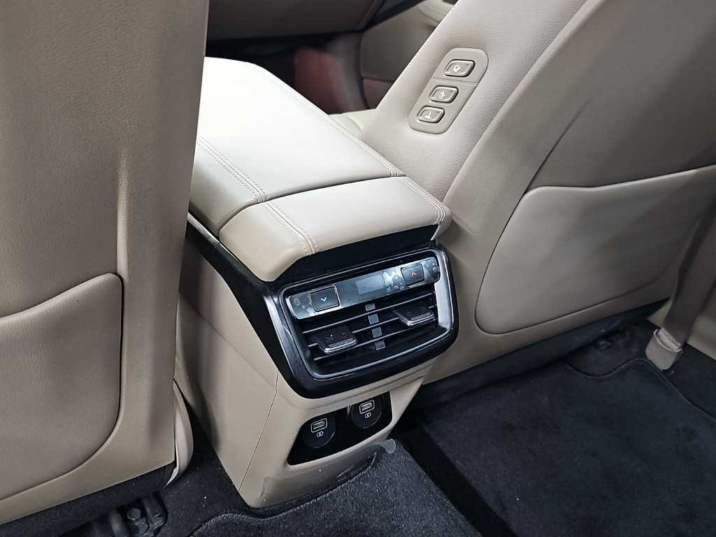 Kia K8 — photo 13