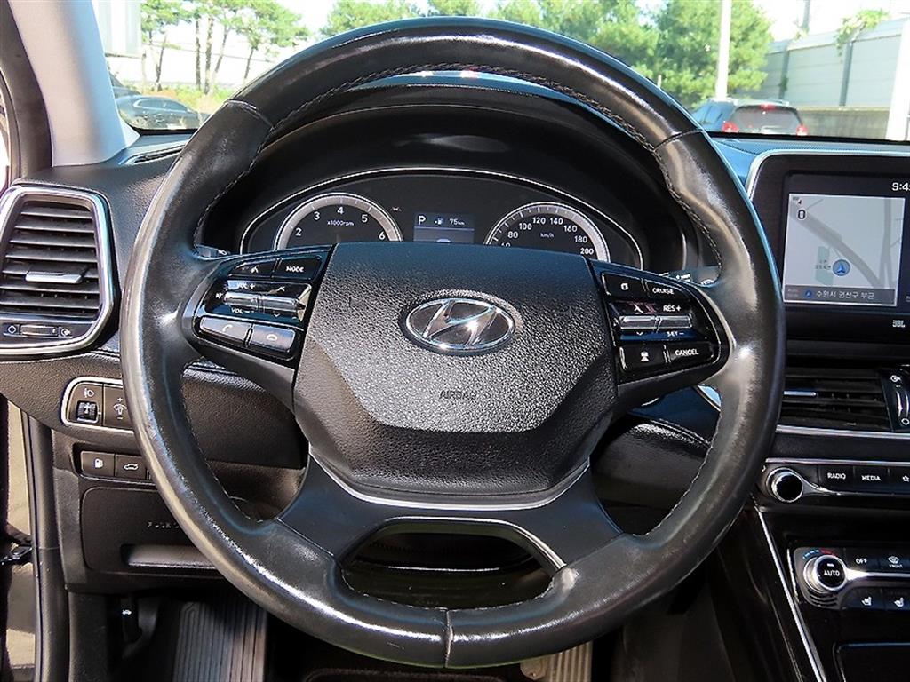 Hyundai Grandeur — photo 08