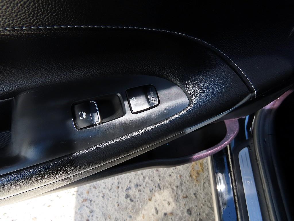 Hyundai Grandeur — photo 18