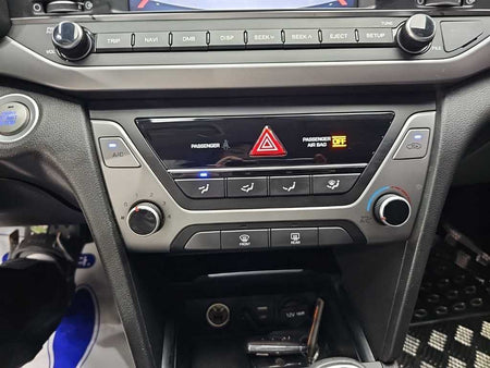 Hyundai Avante — photo 10