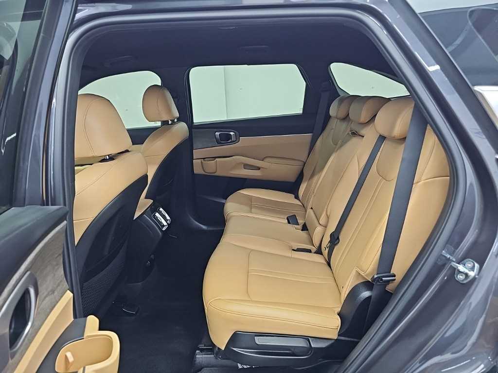 Kia Sorento — photo 12