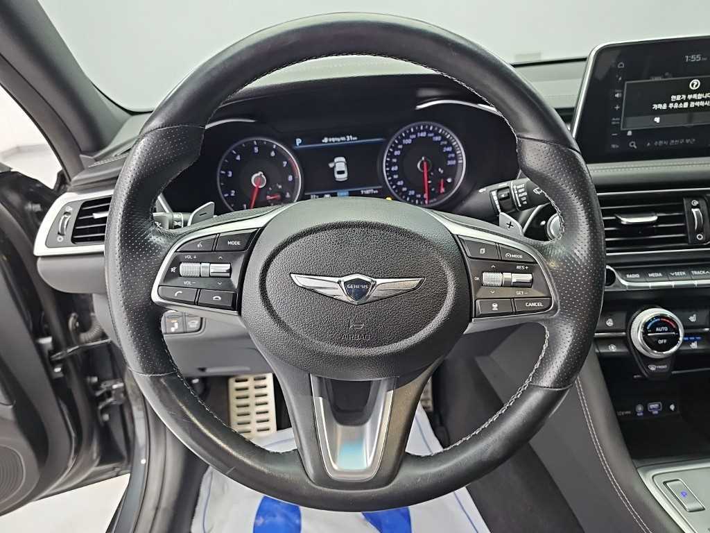 Genesis G70 — photo 09