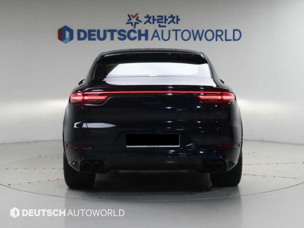 Porsche Cayenne — photo 04
