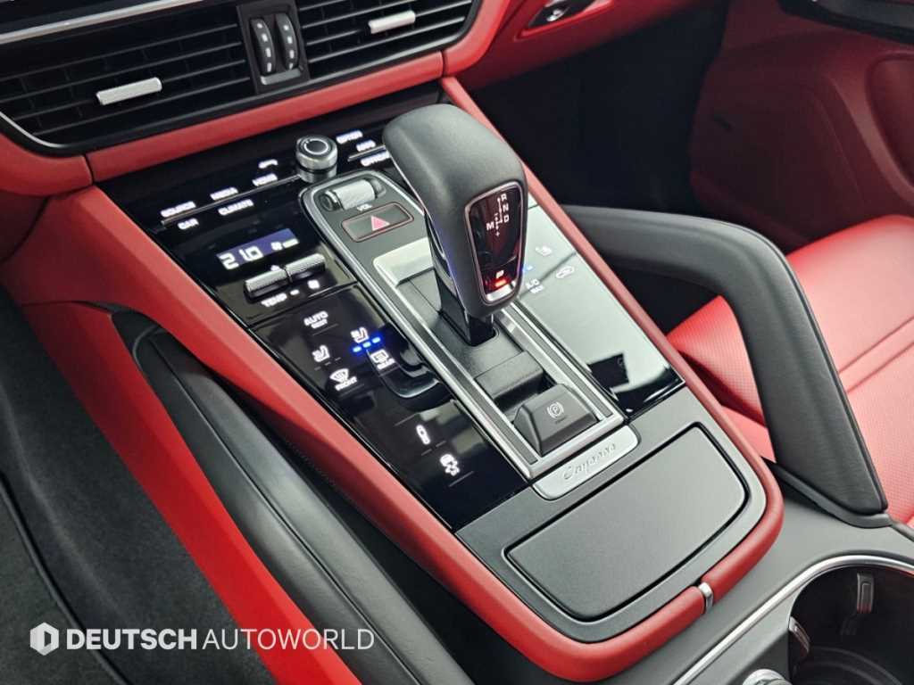 Porsche Cayenne — photo 09