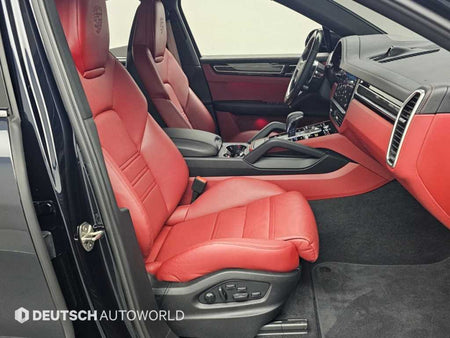 Porsche Cayenne — photo 10