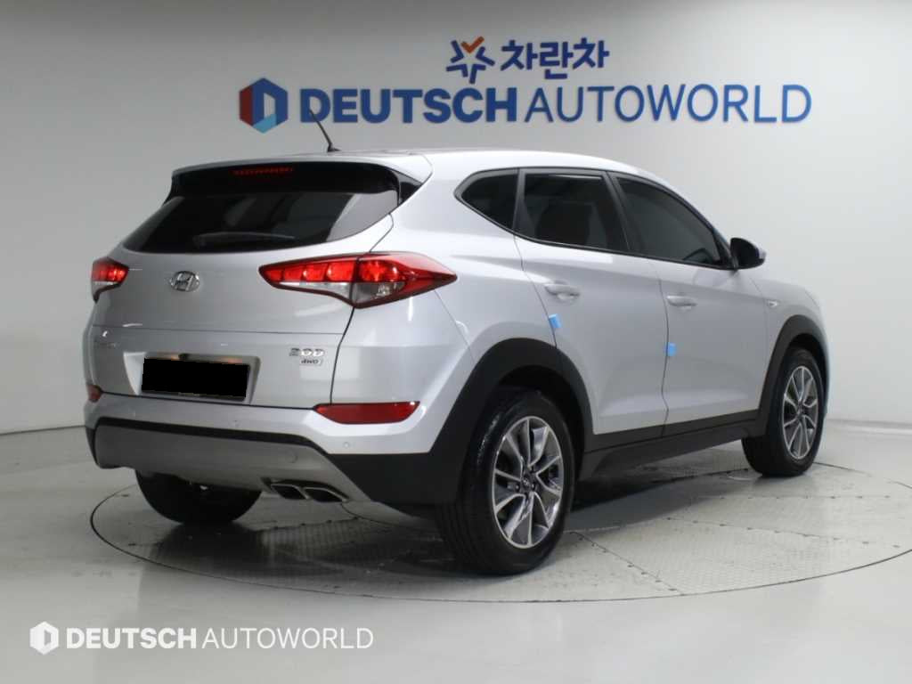 Hyundai Tucson — photo 02