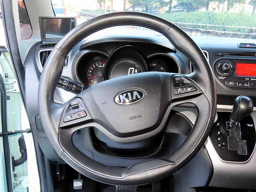 Kia RAY — photo 08