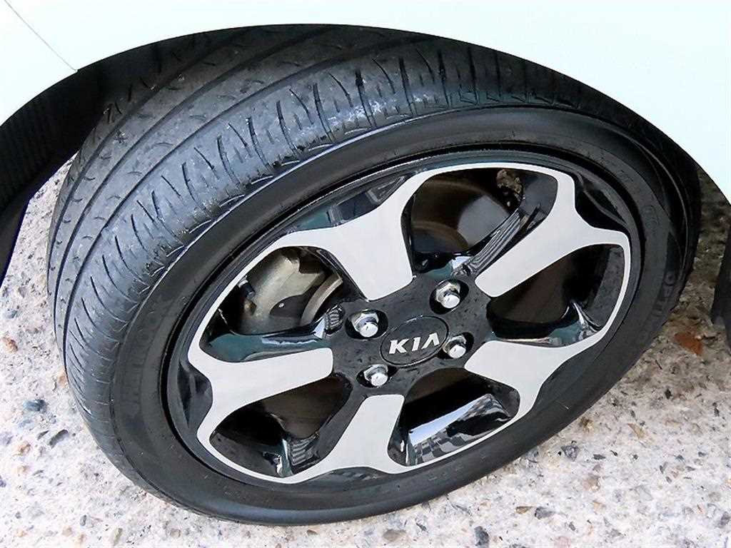 Kia RAY — photo 20