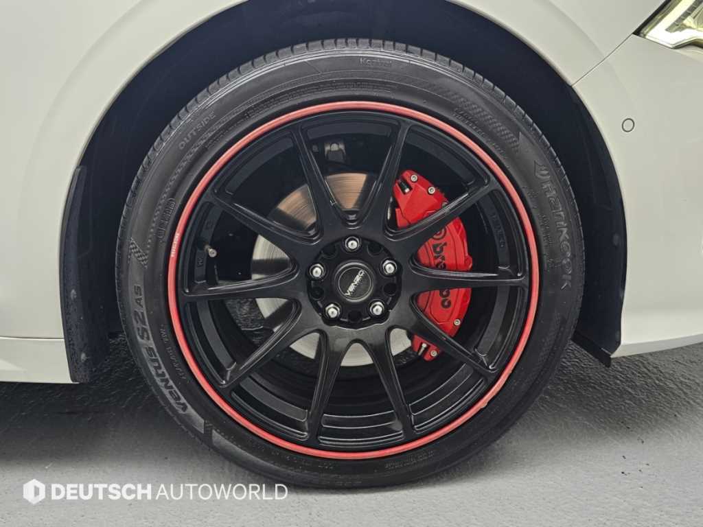 Kia K5 — photo 05
