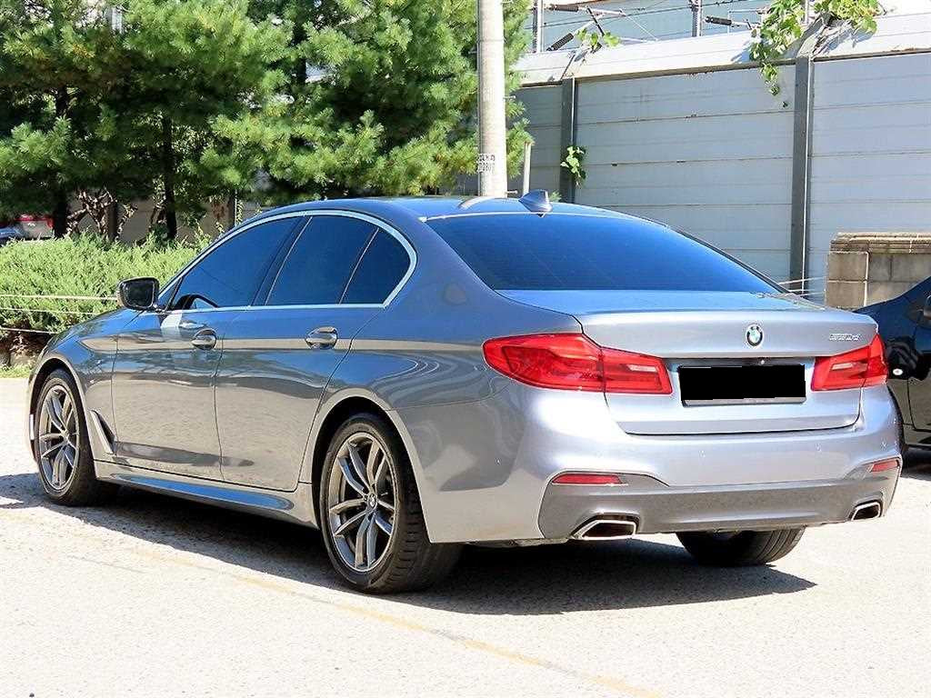 BMW 5-Series — photo 03