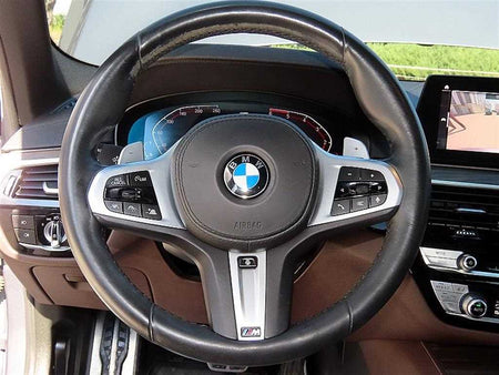 BMW 5-Series — photo 08