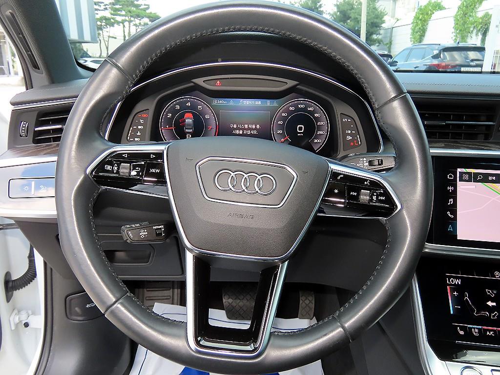 Audi A6 — photo 08