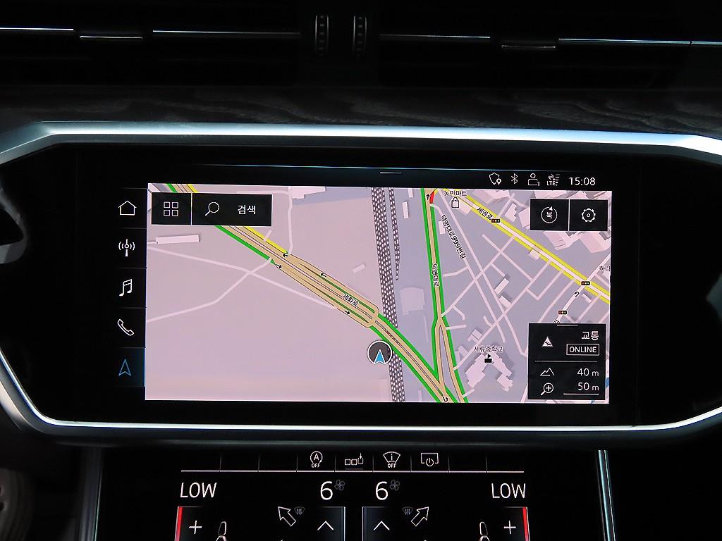 Audi A6 — photo 13