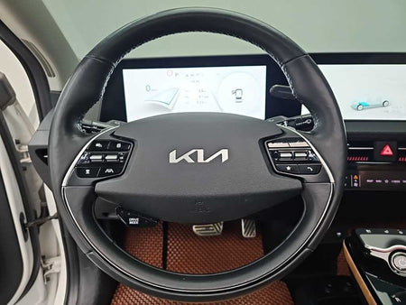 Kia EV6 — photo 09