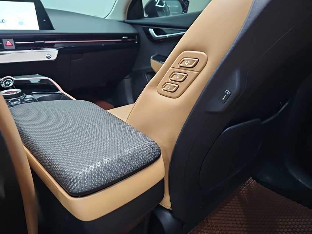 Kia EV6 — photo 14