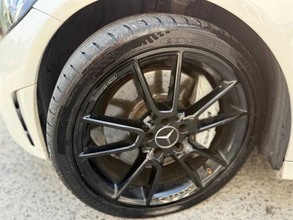 Mercedes-Benz C-Class — photo 20