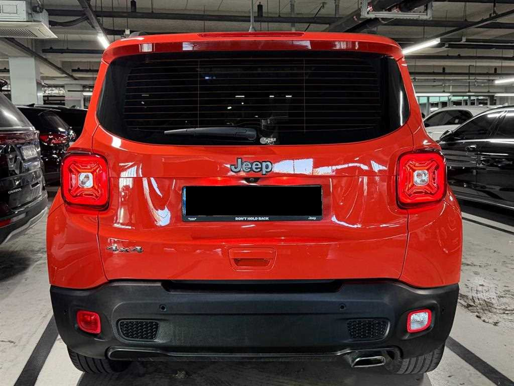 Jeep Renegade — photo 04