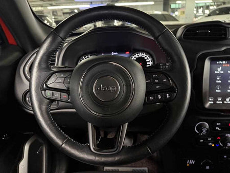 Jeep Renegade — photo 10