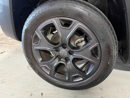 Jeep Renegade — photo 20